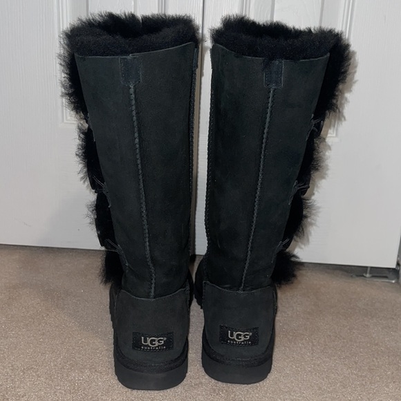 Ugg Black Triplet Bailey Button Boots - Picture 3 of 8